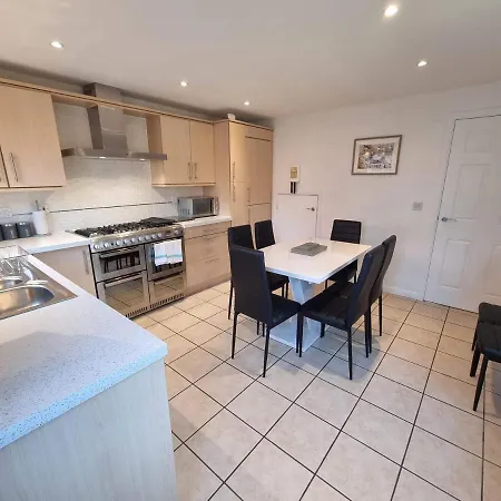 House By Cliftonvalley