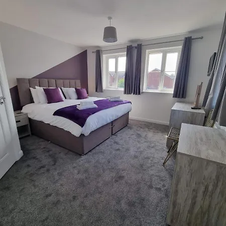 Nyaraló House By Cliftonvalley *